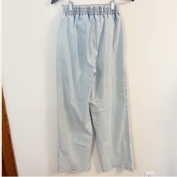 Nichole Lynel Wide Leg High Rise Elastic Waist Pull on Jeans Light Blue Small - Picture 7 of 9